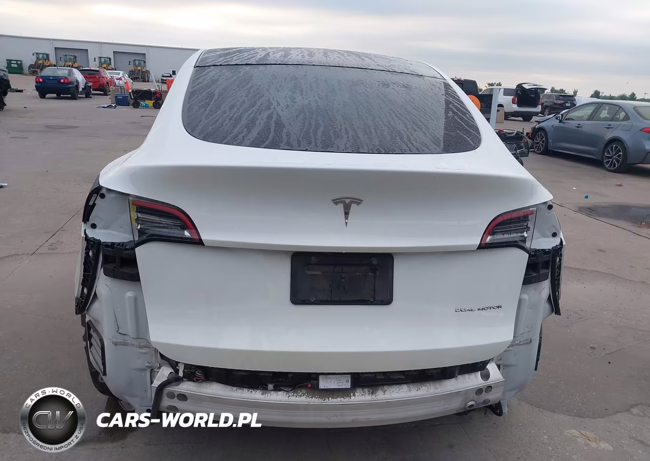2021 Tesla Model Y Long Range Dual Motor All-Wheel Drive VIN:5YJYGDEE4MF063426 - 17