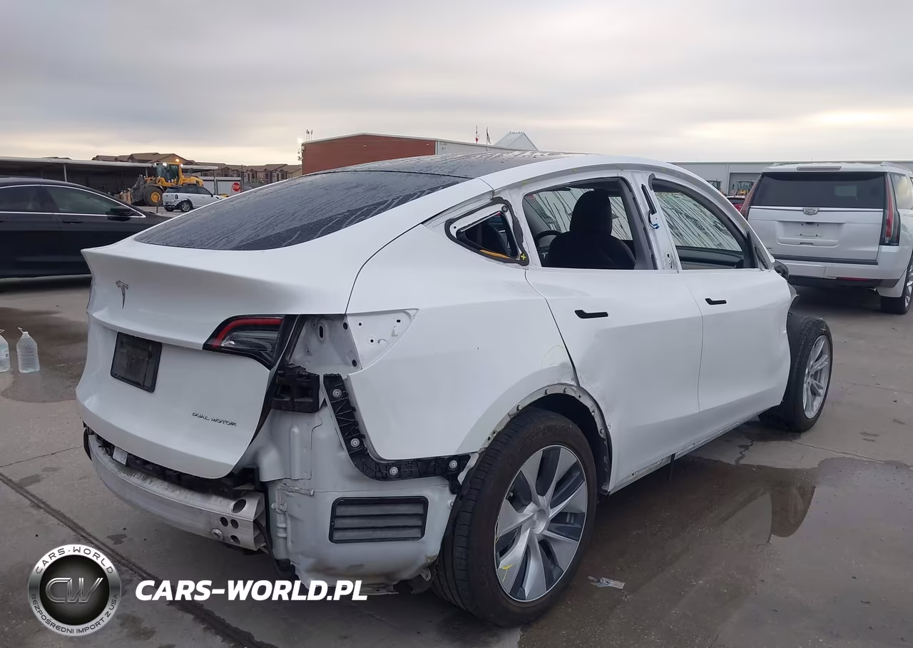 2021 Tesla Model Y Long Range Dual Motor All-Wheel Drive VIN:5YJYGDEE4MF063426 - 4