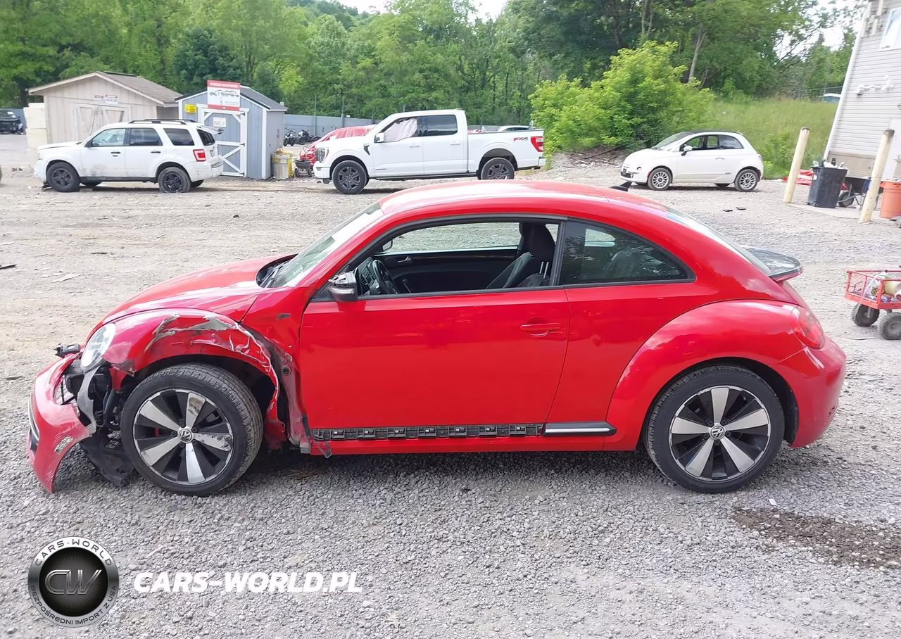 2014 Volkswagen Beetle 2.0T R-Line VIN:3VWVT7AT2EM613981 - 14