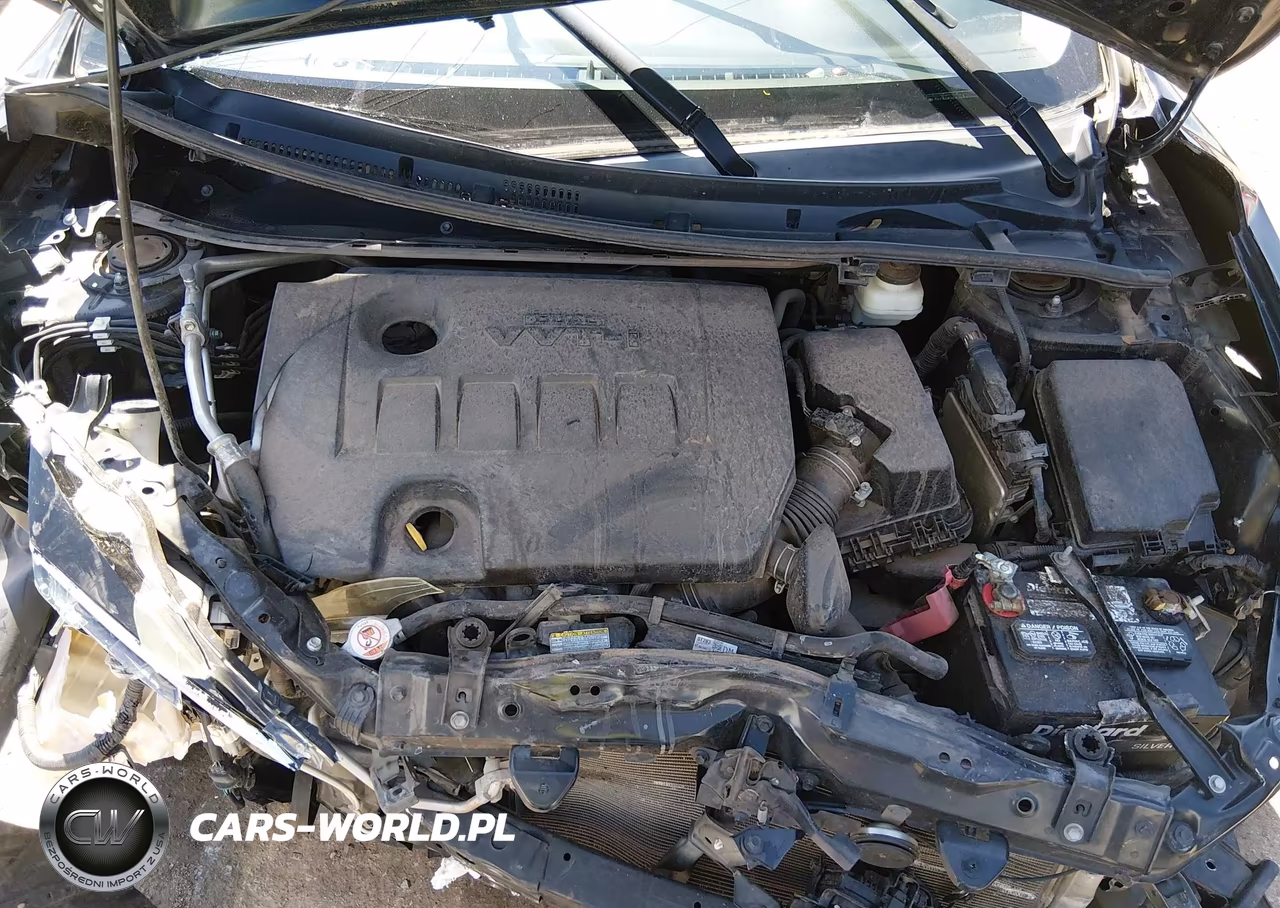 2018 Toyota Corolla Le VIN:5YFBURHE8JP821839 - 10