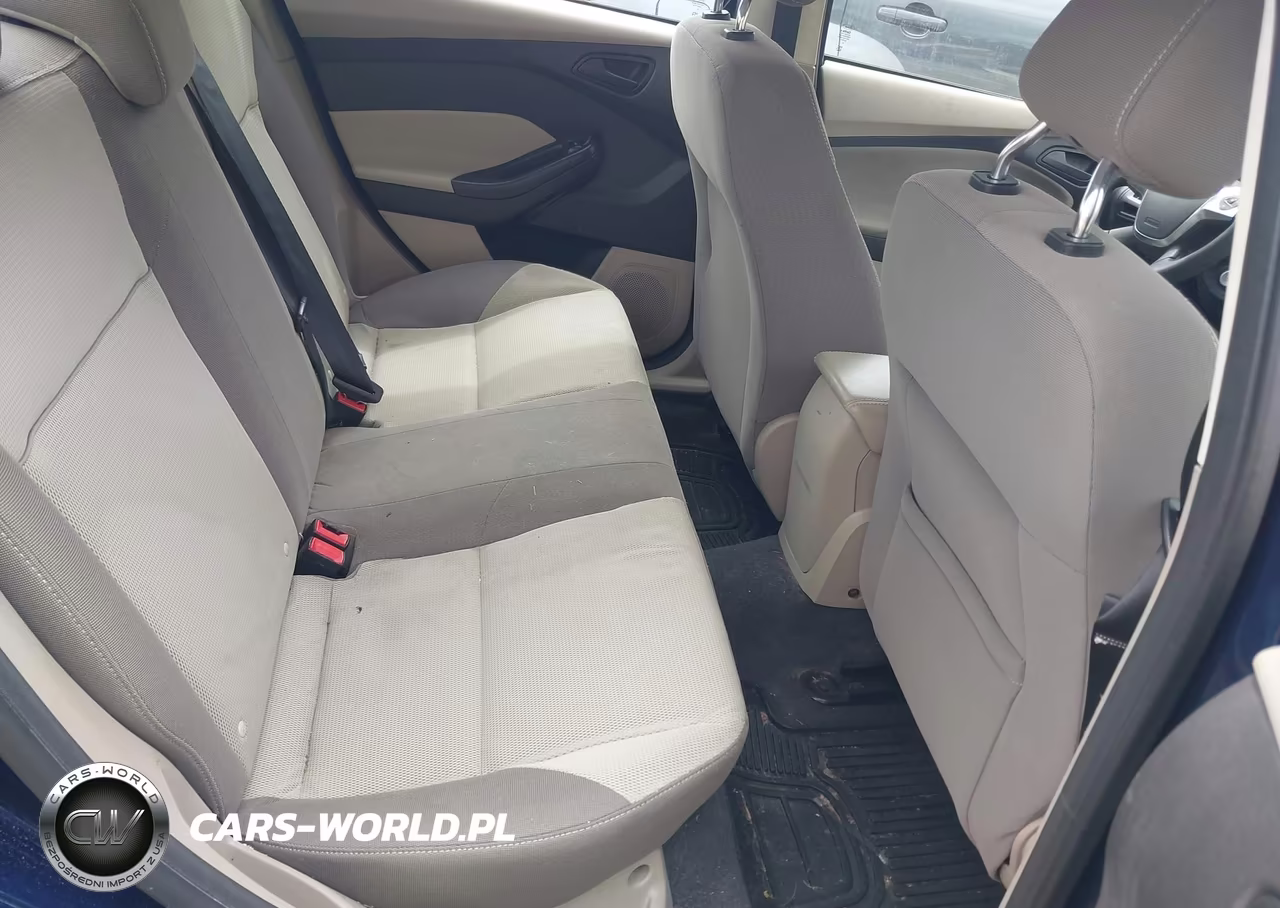 2012 Ford Focus Se VIN:1FAHP3F2XCL124407 - 8