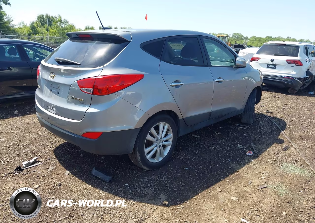 2011 Hyundai Tucson Limited VIN:KM8JU3AC4BU227444 - 4