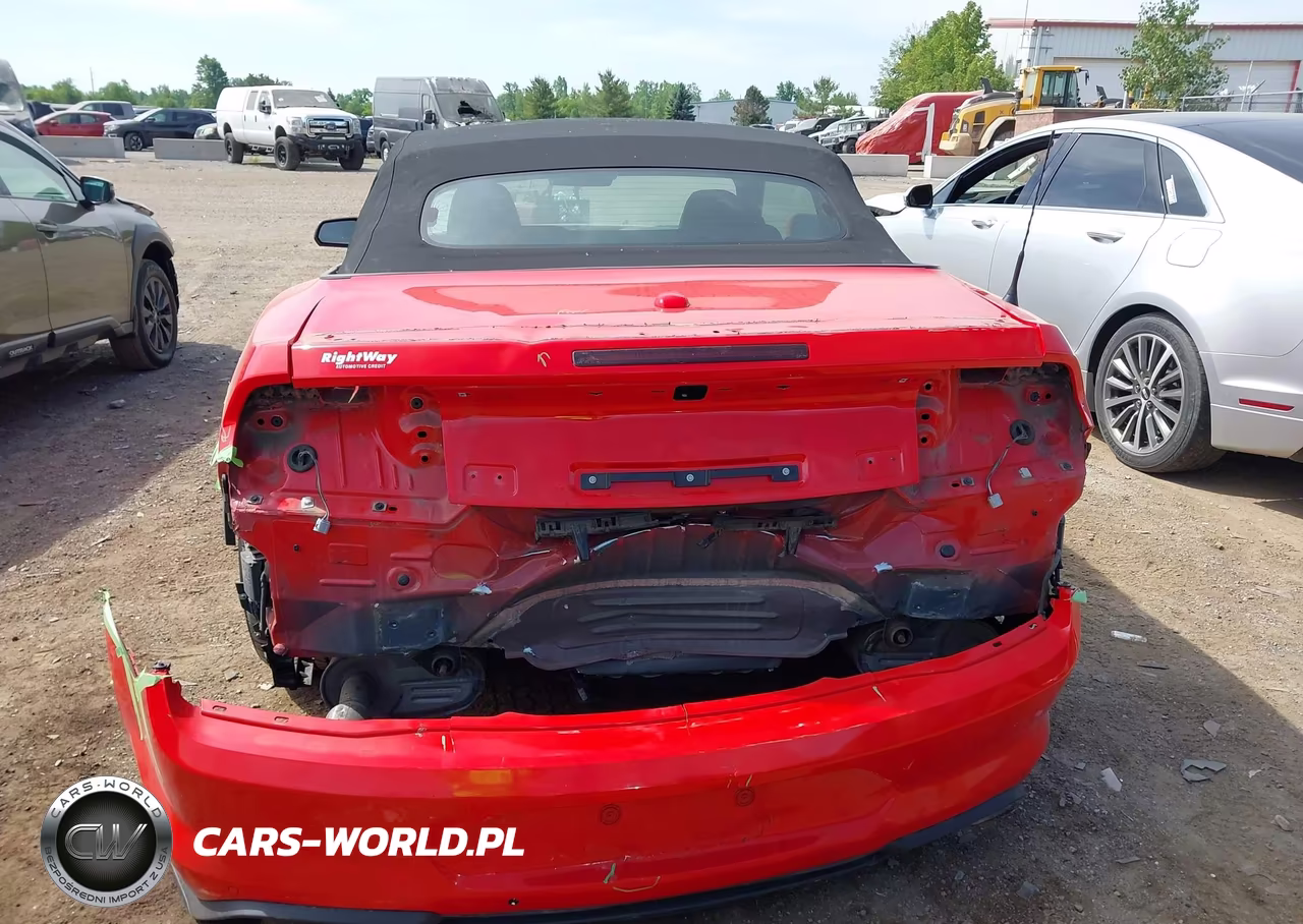 2022 Ford Mustang Ecoboost Premium VIN:1FATP8UH9N5102579 - 16