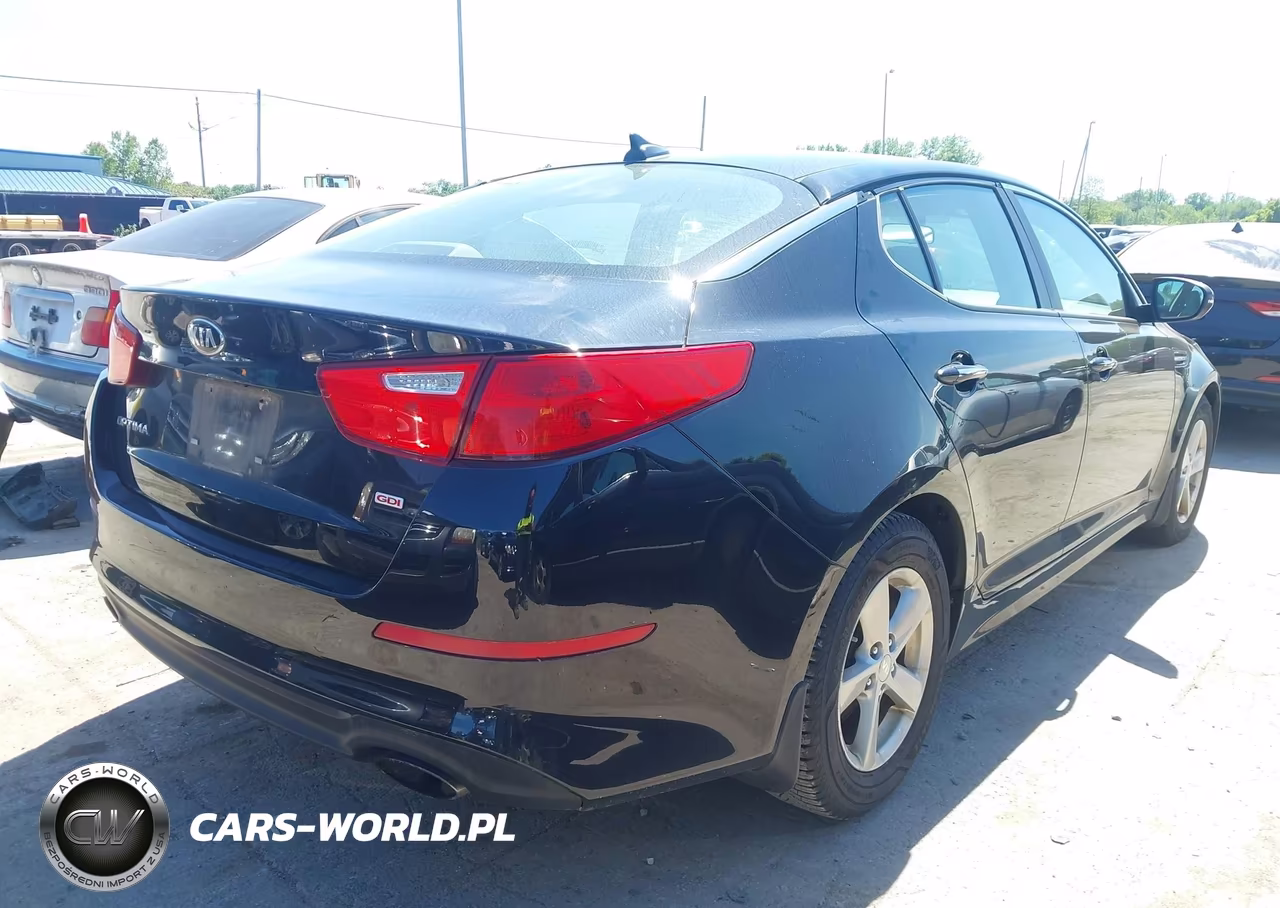 2015 Kia Optima Lx VIN:5XXGM4A71FG415857 - 4