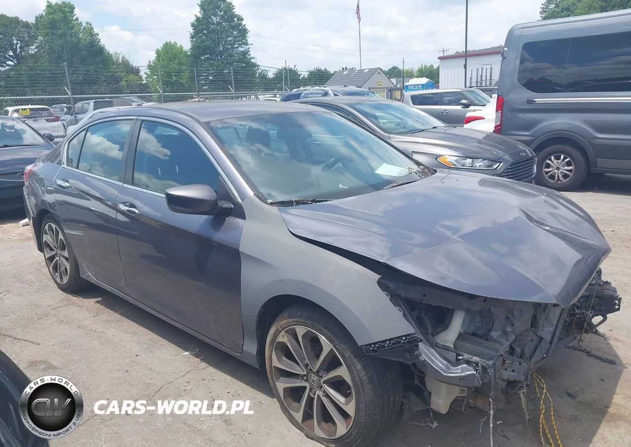 2015 Honda Accord Sport VIN:1HGCR2F58FA204275 - 14