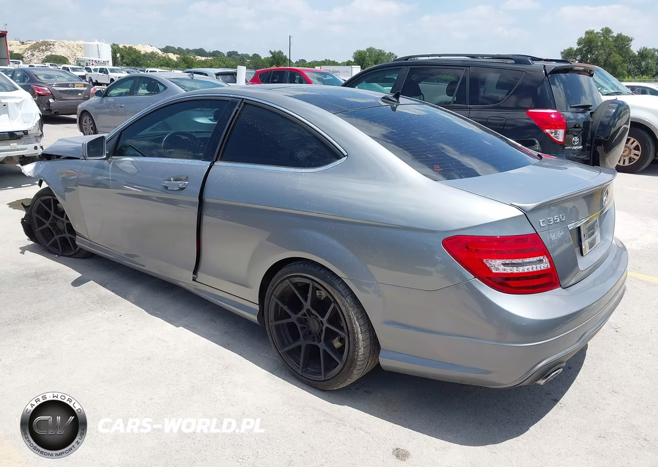 2014 Mercedes-Benz C 350 Sport VIN:WDDGJ5HB4EG185060 - 3