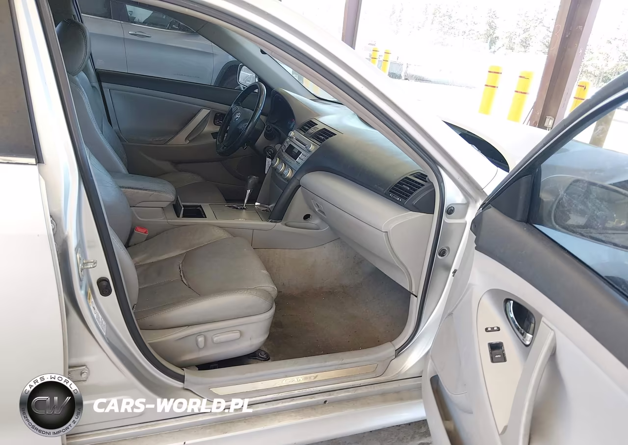 2010 Toyota Camry Se V6 VIN:4T1BK3EK0AU111958 - 5