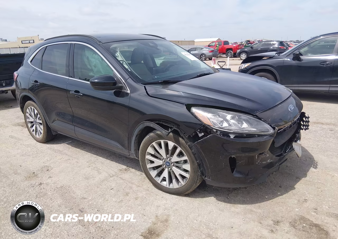 2021 Ford Escape Titanium Hybrid – zdjęcie 1 z 16