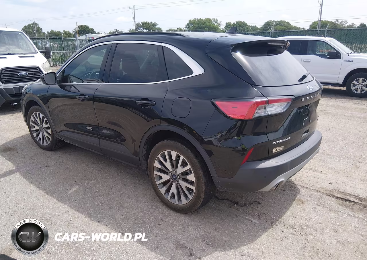 2021 Ford Escape Titanium Hybrid VIN:1FMCU0DZXMUB14169 - 3