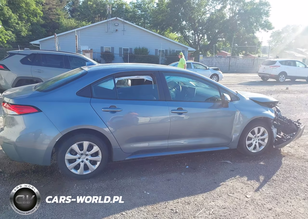 2020 Toyota Corolla Le VIN:5YFEPRAE3LP021418 - 13