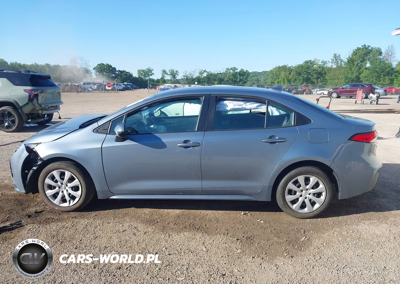 2020 Toyota Corolla Le VIN:5YFEPRAE3LP021418 - 14