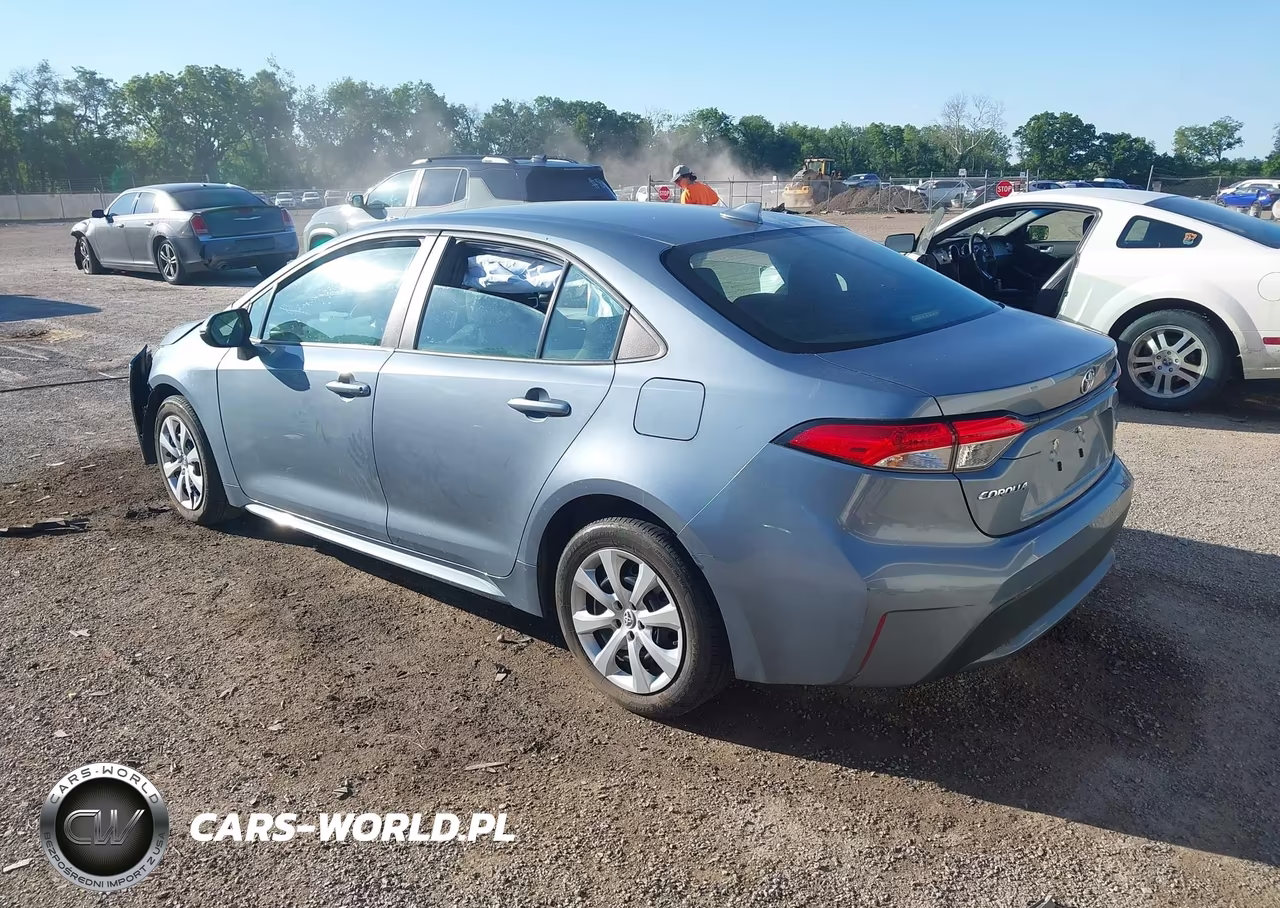 2020 Toyota Corolla Le VIN:5YFEPRAE3LP021418 - 3