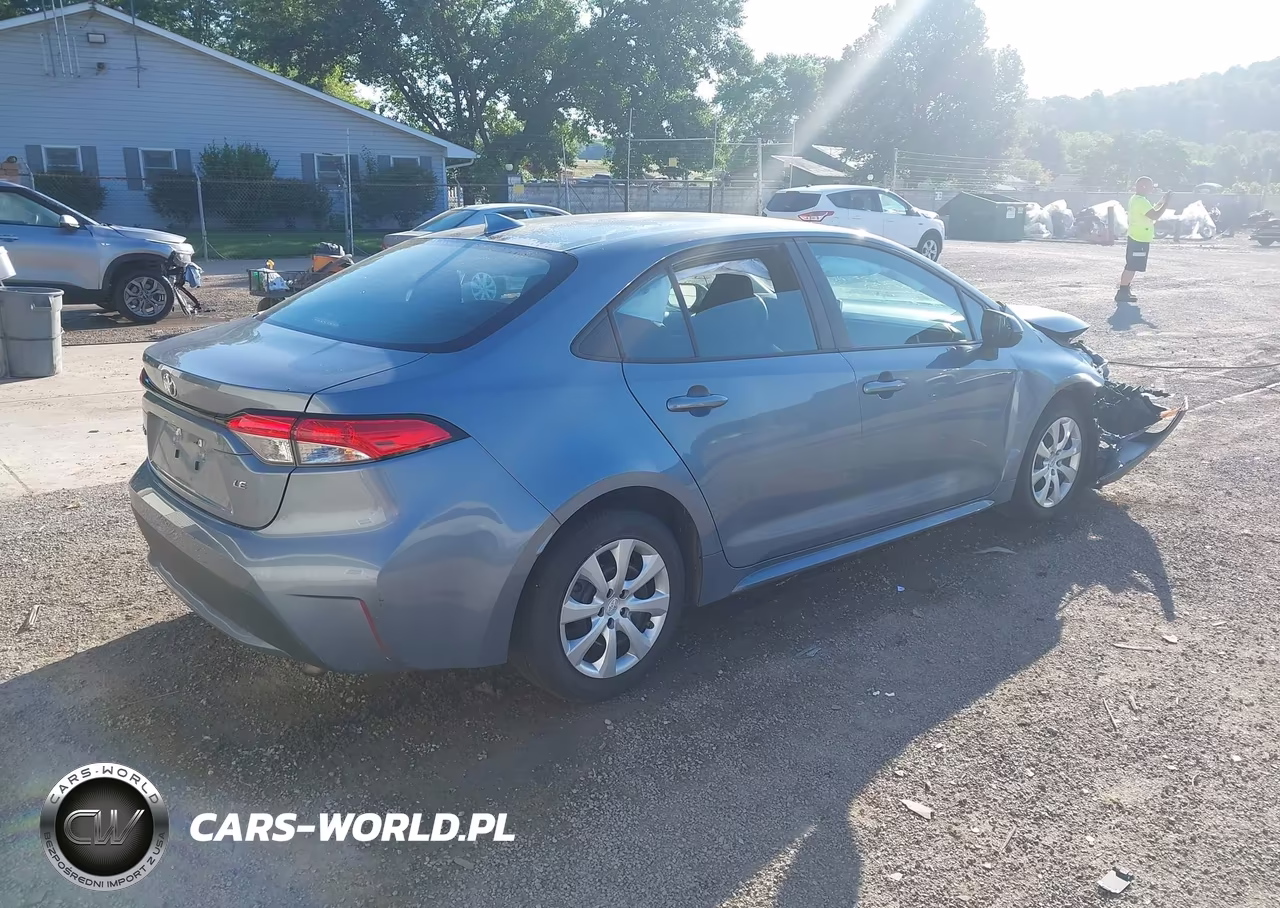 2020 Toyota Corolla Le VIN:5YFEPRAE3LP021418 - 4