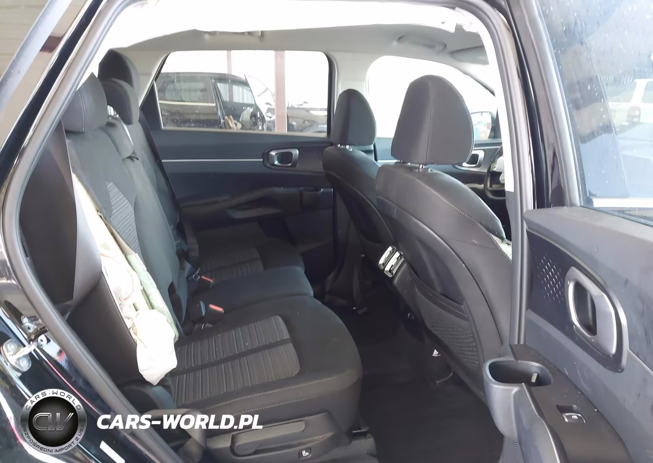 2026 Kia Sorento Lx VIN:5XYRG4JC0TG422299 - 8