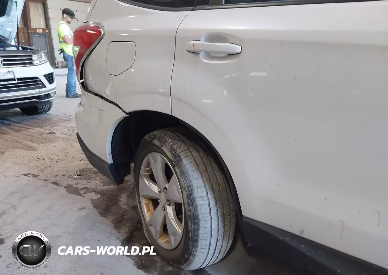 2014 Subaru Forester 2.5I Premium VIN:JF2SJAEC7EH541362 - 18