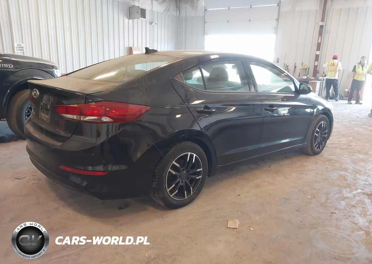 2018 Hyundai Elantra Sel VIN:5NPD84LF6JH347211 - 4