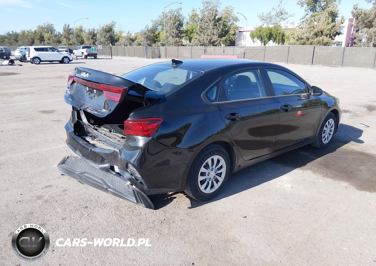 2023 Kia Forte Lx VIN:3KPF24AD9PE520521 - 4