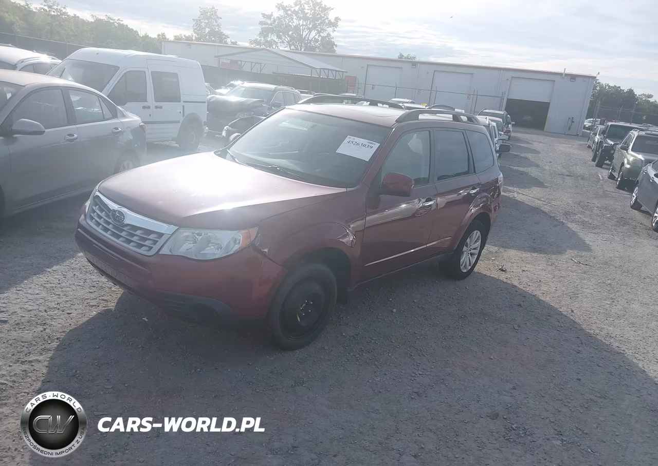 2013 Subaru Forester 2.5X Premium VIN:JF2SHADC4DH445121 - 2