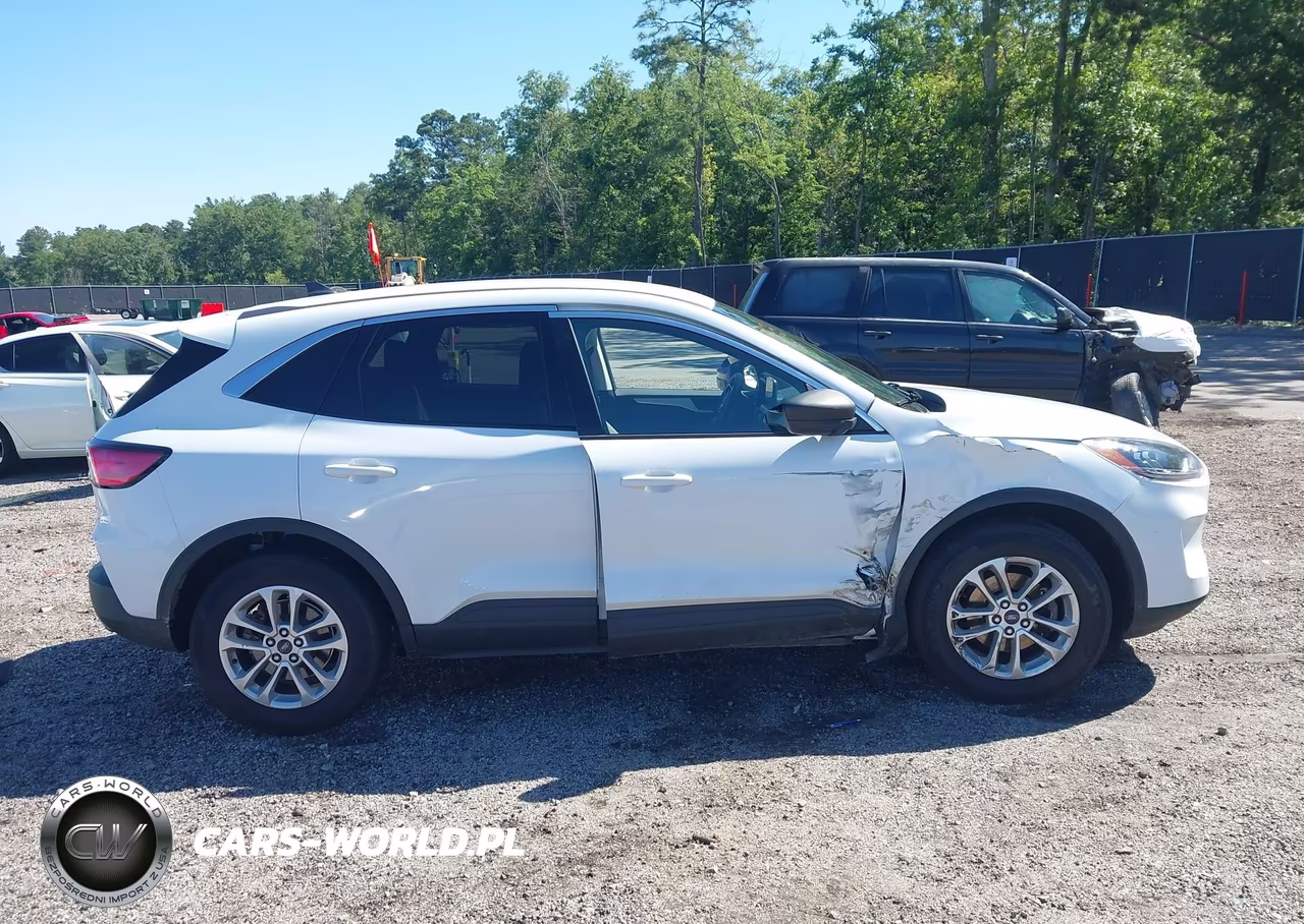 2022 Ford Escape Se VIN:1FMCU0G62NUB54880 - 13
