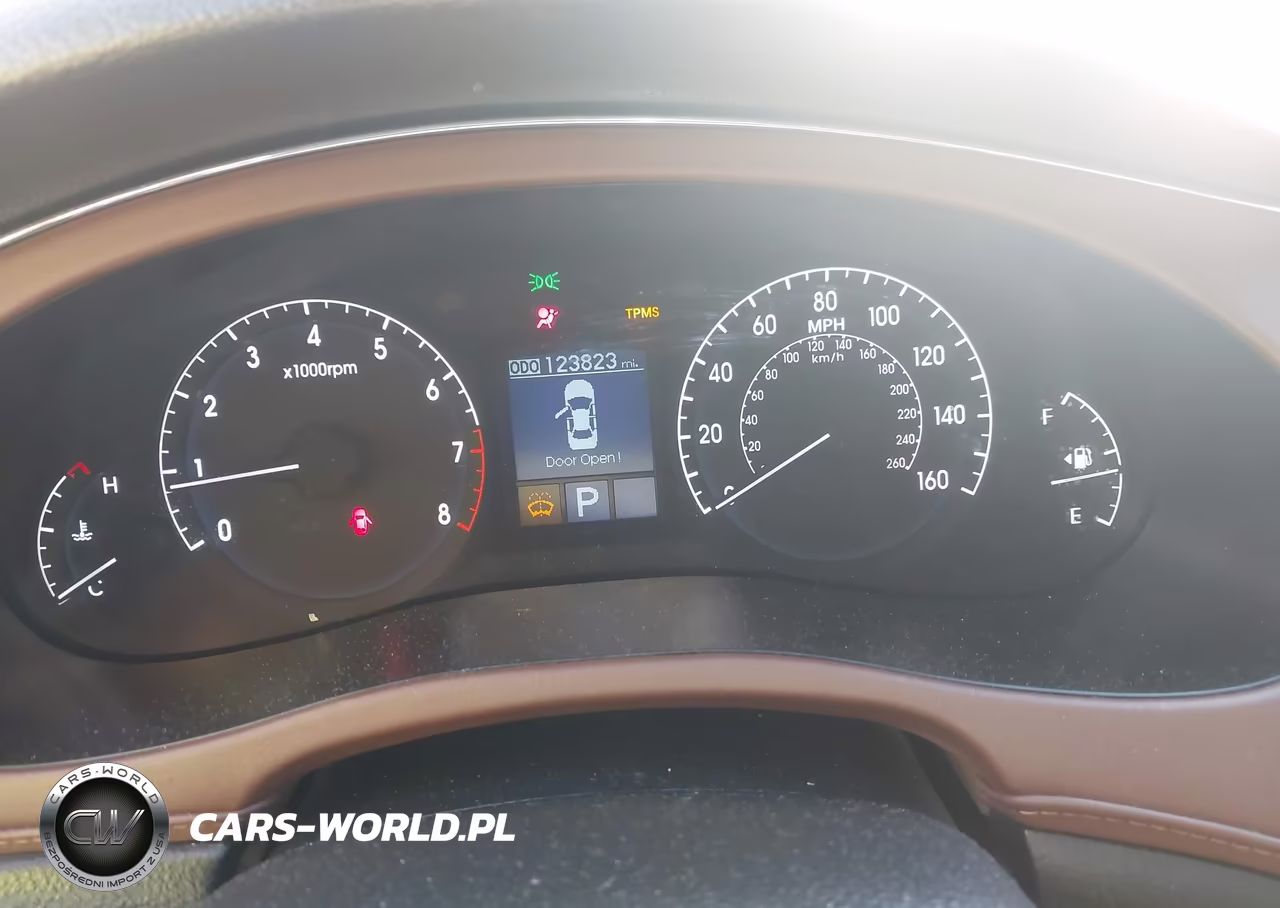 2011 Hyundai Genesis 4.6 VIN:KMHGC4DF1BU116133 - 7