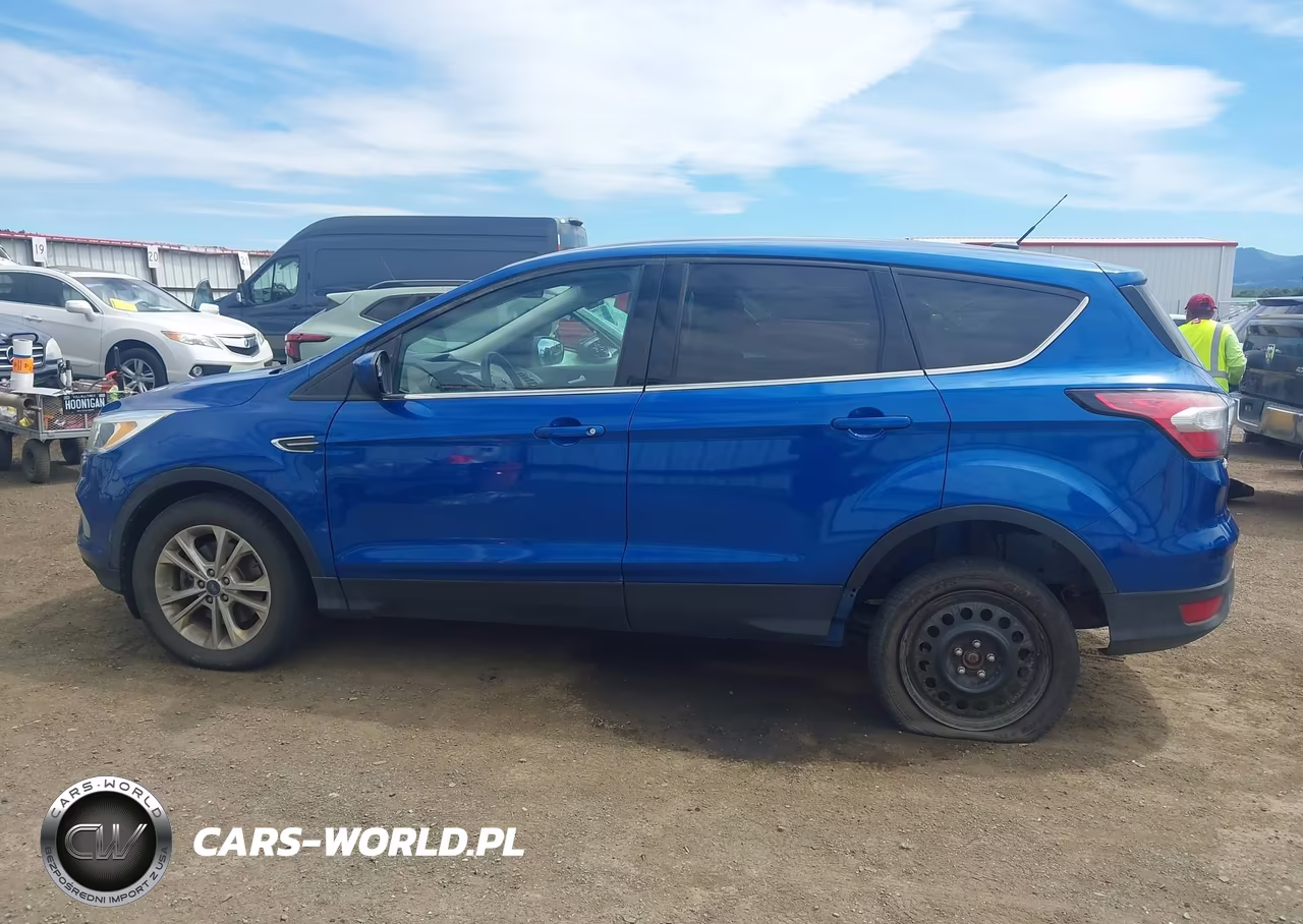 2017 Ford Escape Se VIN:1FMCU9GD3HUC40027 - 14