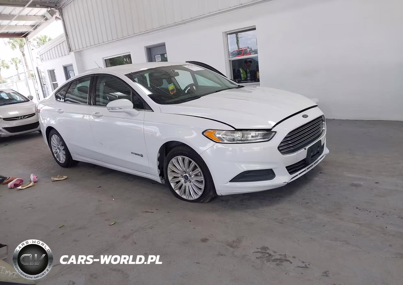 2013 Ford Fusion Hybrid Se – zdjęcie 1 z 16