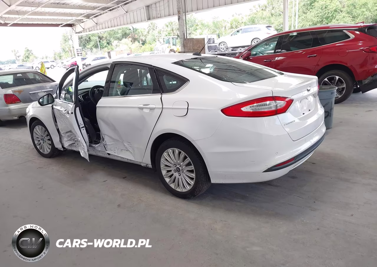 2013 Ford Fusion Hybrid Se VIN:3FA6P0LU5DR126399 - 3