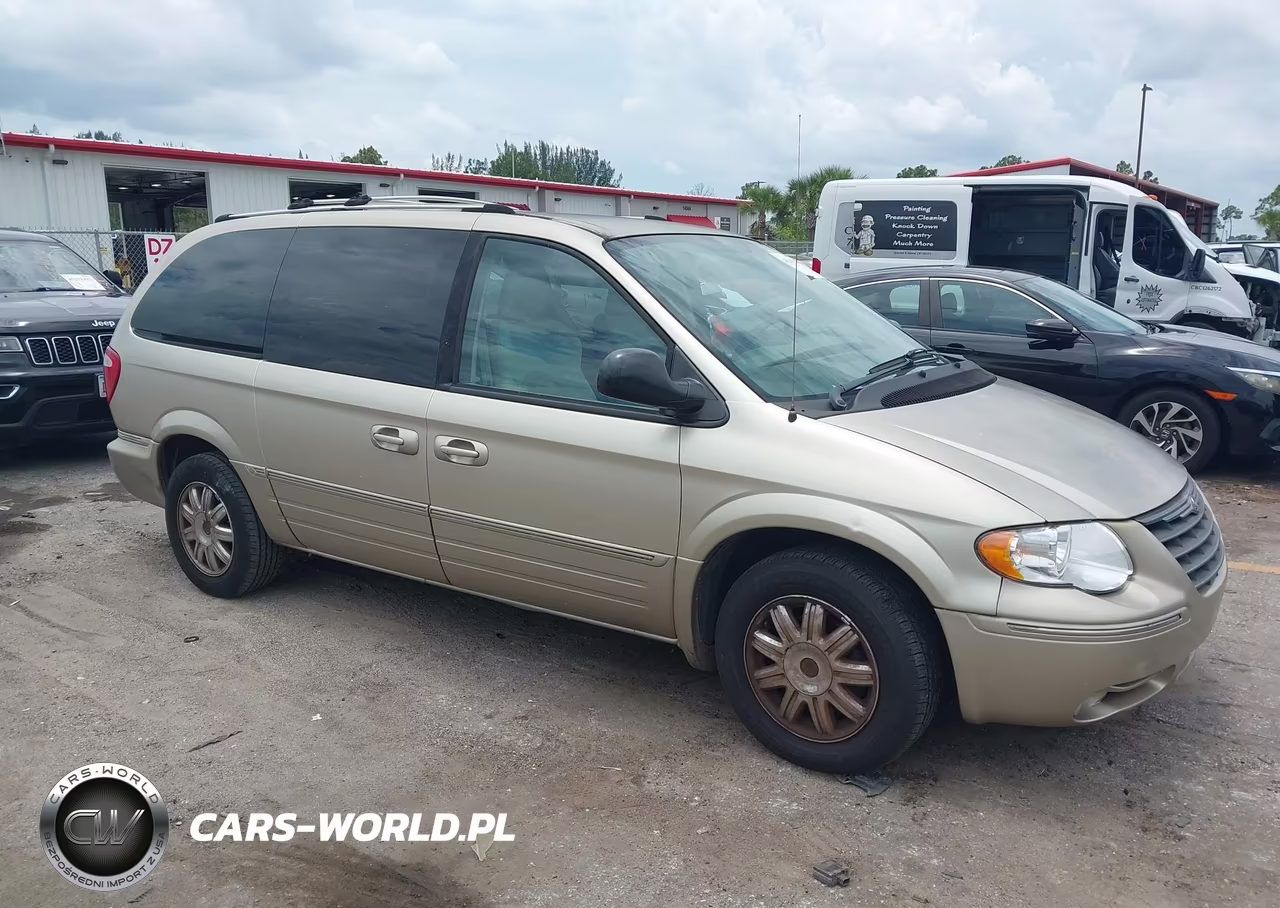 2005 Chrysler Town & Country Limited