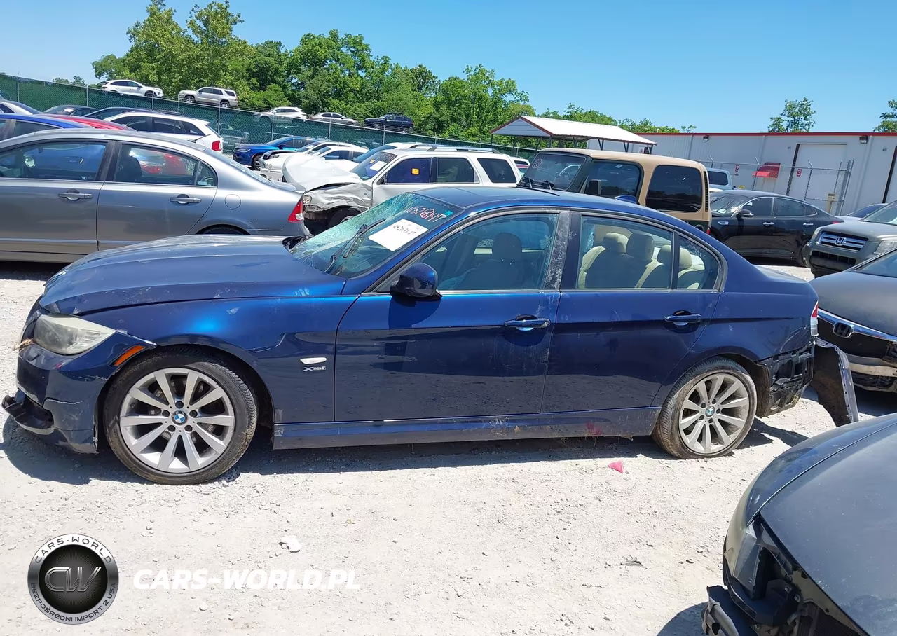 2011 BMW 328I xDrive VIN:WBAPK5G56BNN79960 - 14
