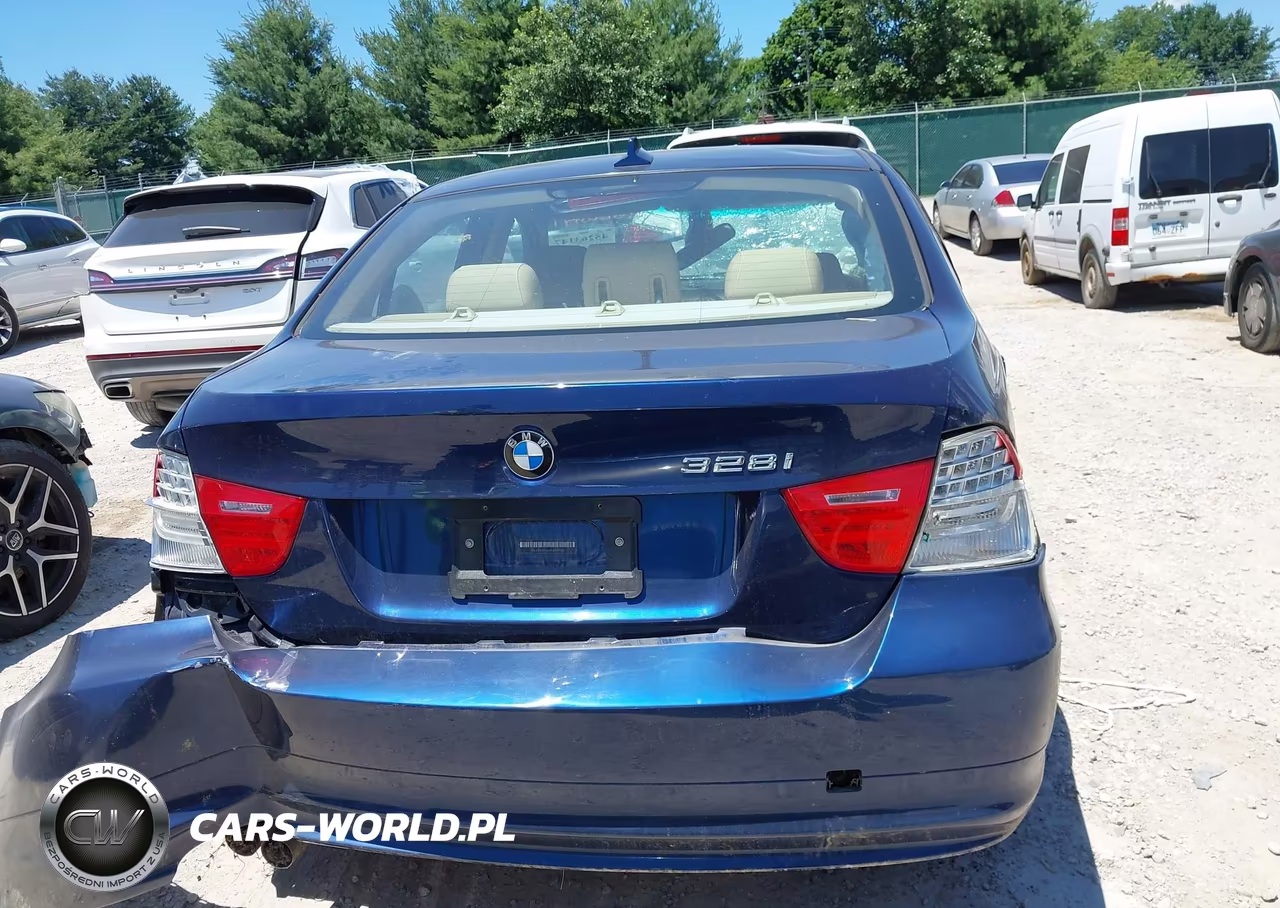 2011 BMW 328I xDrive VIN:WBAPK5G56BNN79960 - 16