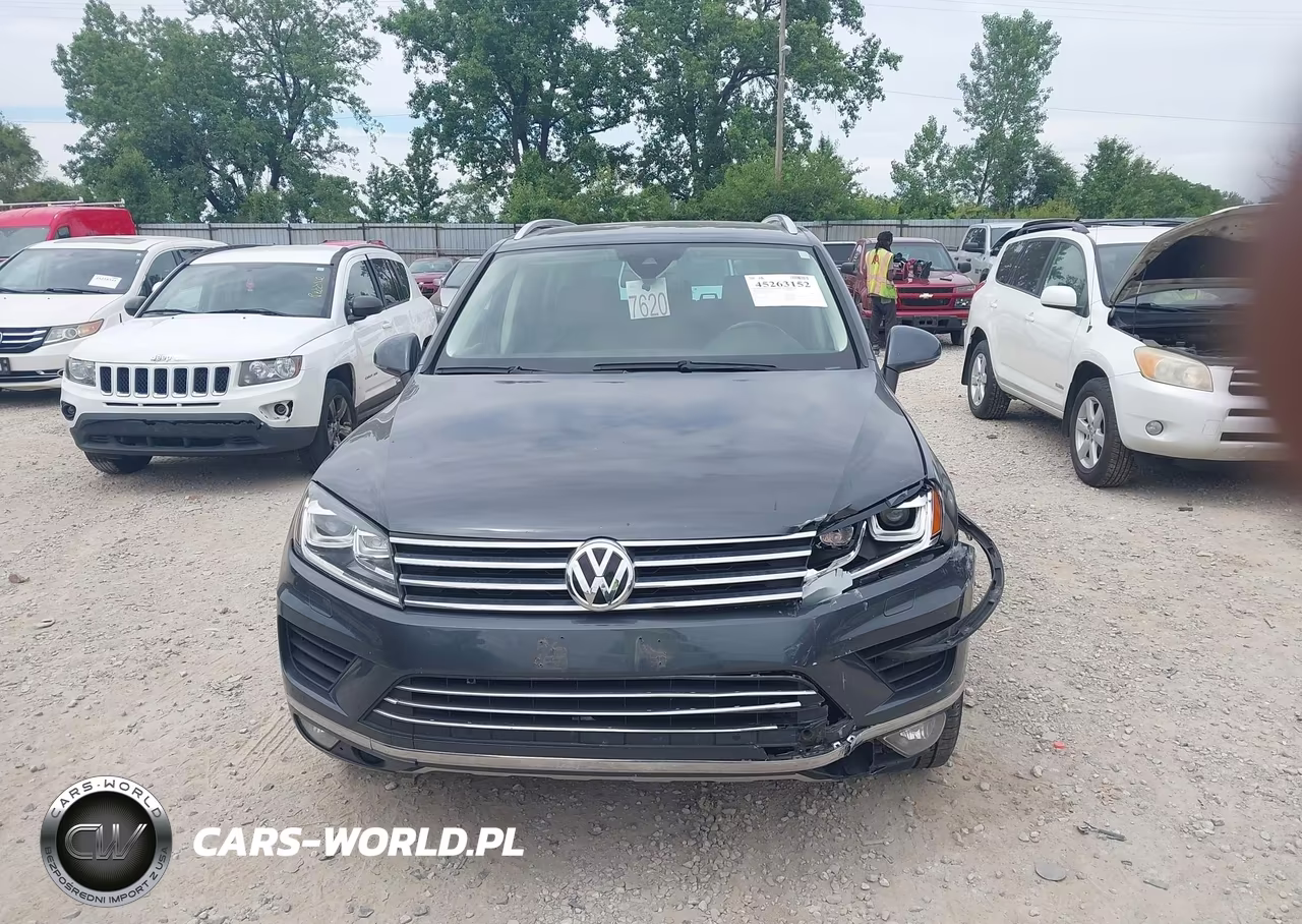 2016 Volkswagen Touareg Vr6 Sport VIN:WVGEF9BP2GD010336 - 13