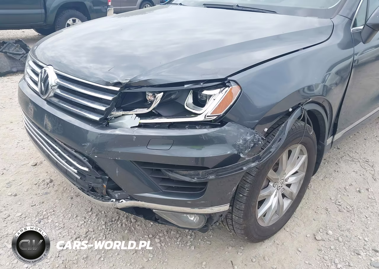 2016 Volkswagen Touareg Vr6 Sport VIN:WVGEF9BP2GD010336 - 6