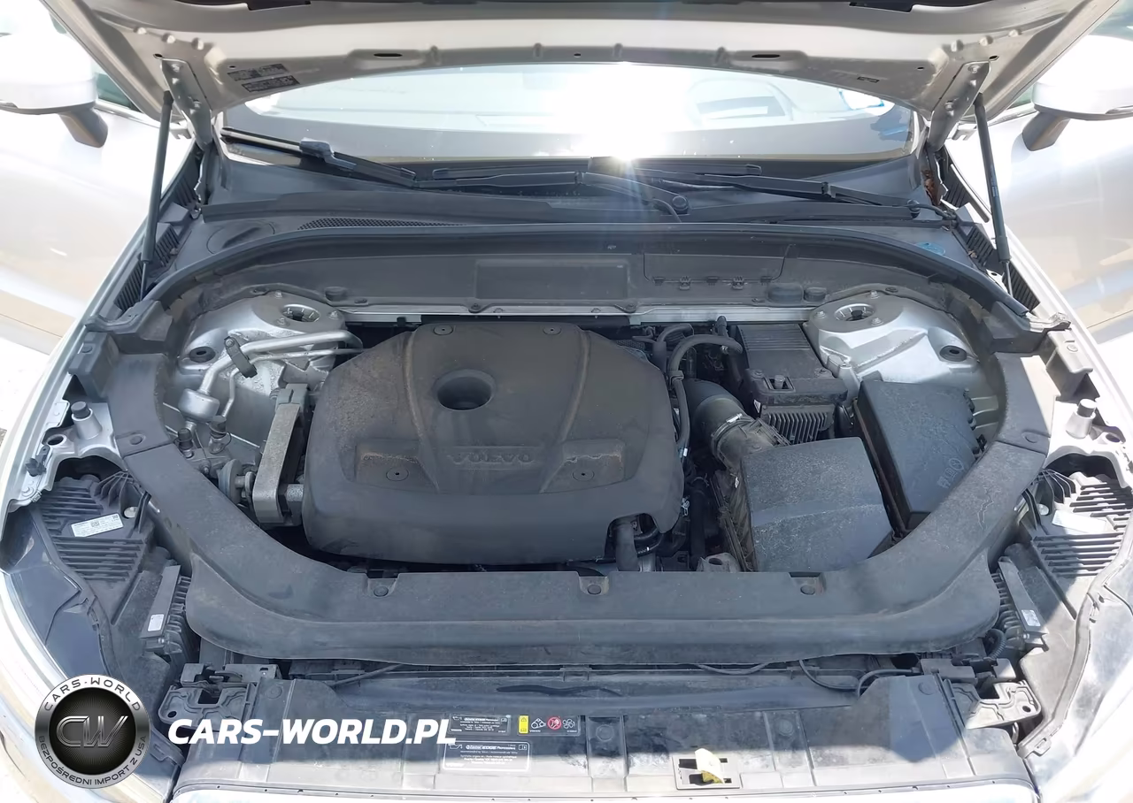 2018 Volvo Xc60 T5 Momentum VIN:LYV102RK7JB082298 - 10