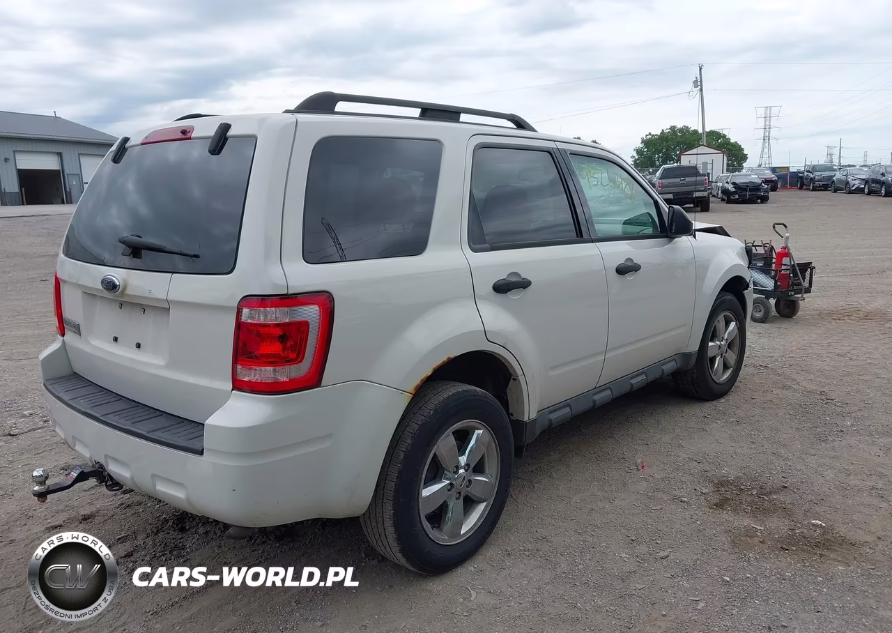 2009 Ford Escape Xlt VIN:1FMCU03G39KB63779 - 4