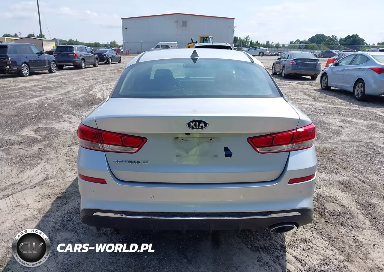2019 Kia Optima Lx VIN:5XXGT4L34KG282521 - 17
