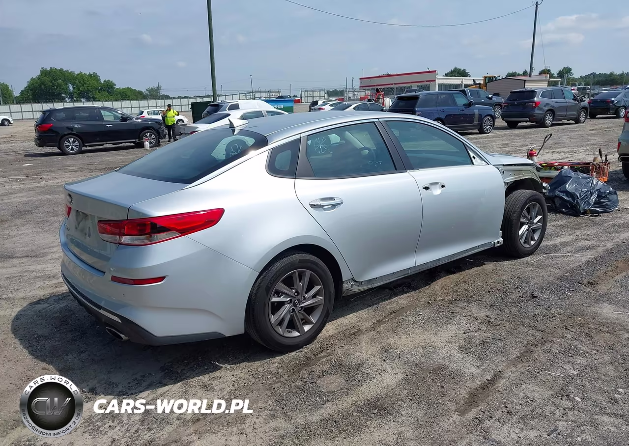 2019 Kia Optima Lx VIN:5XXGT4L34KG282521 - 4