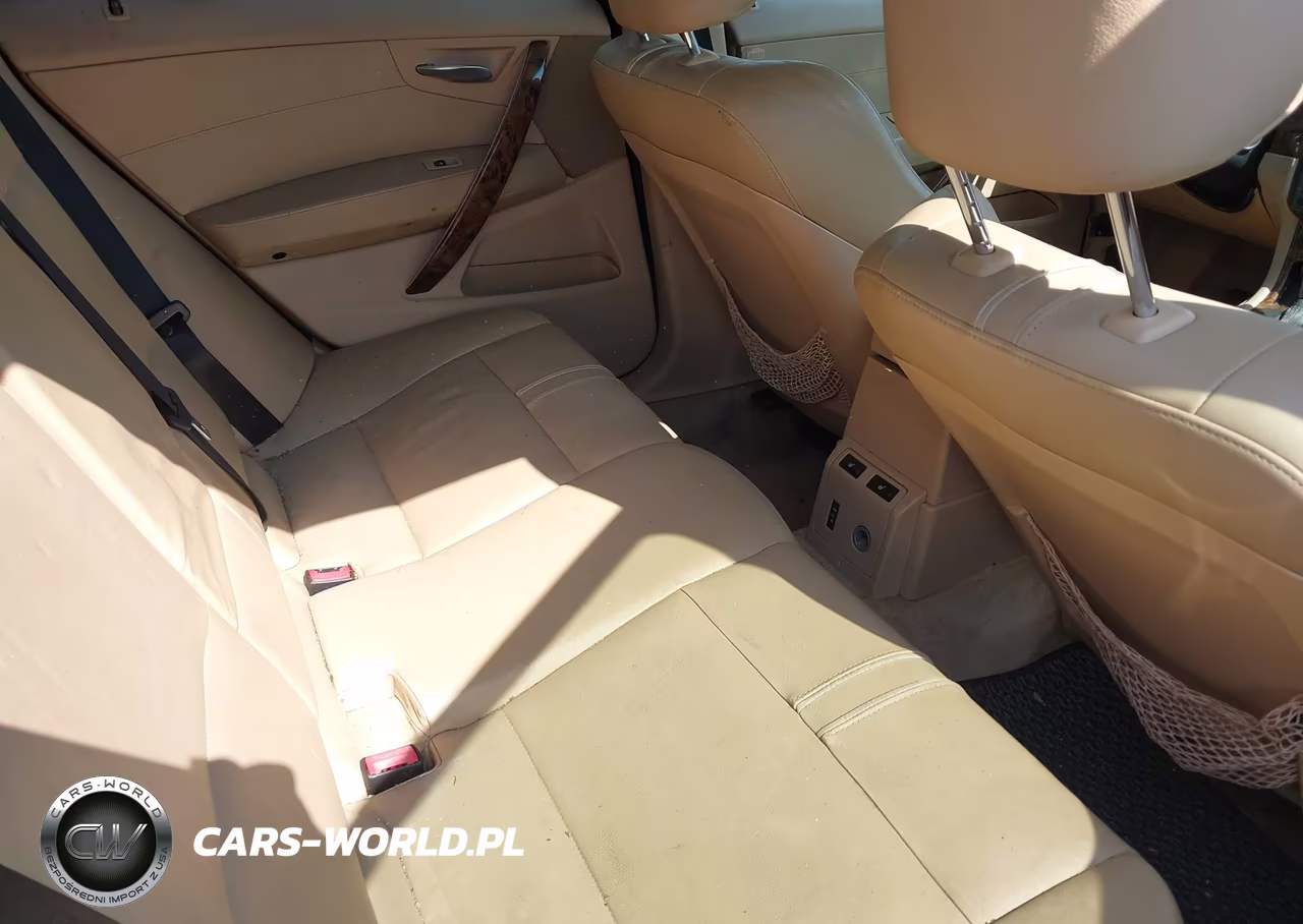 2007 BMW X3 3.0Si VIN:WBXPC93477WF01666 - 8
