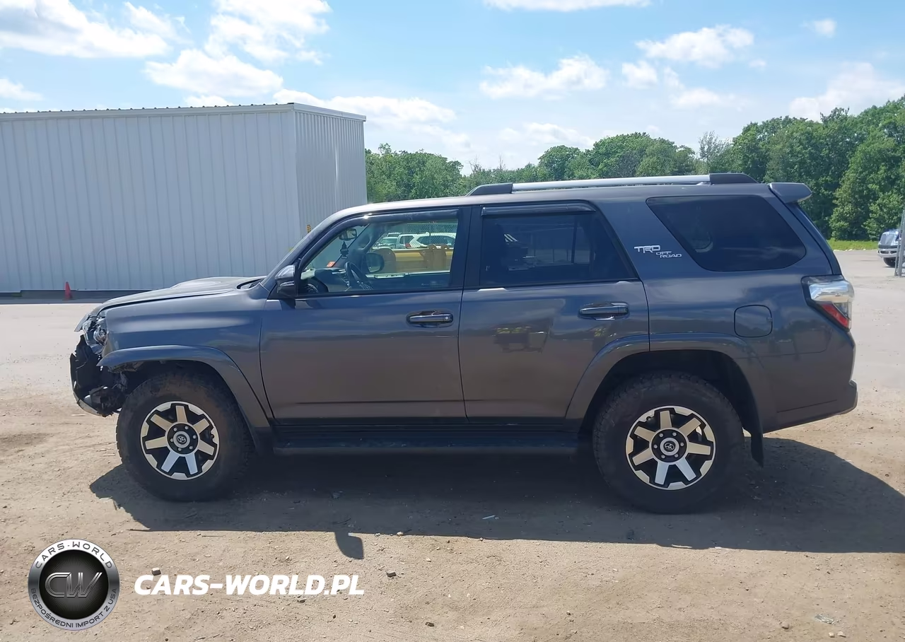 2018 Toyota 4Runner Trd Off Road Premium VIN:JTEBU5JR3J5527490 - 15