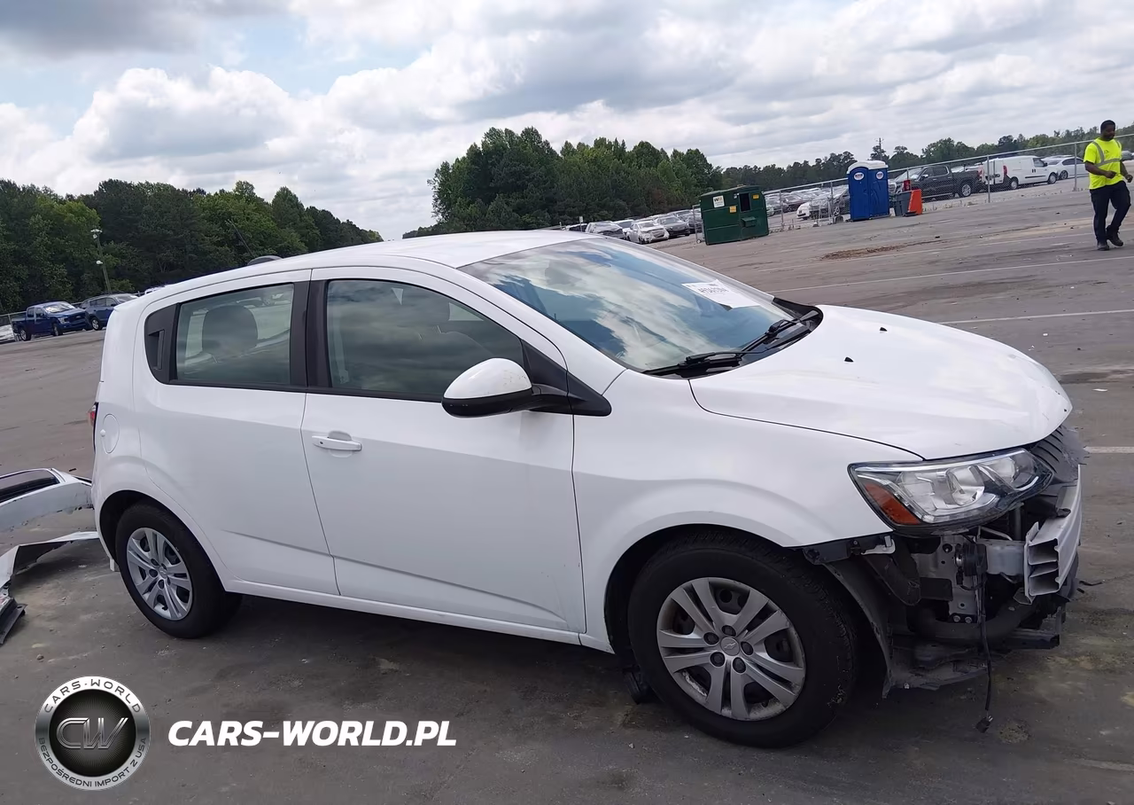 2020 Chevrolet Sonic Fwd 1Fl 5-Door VIN:1G1JG6SB1L4109994 - 14