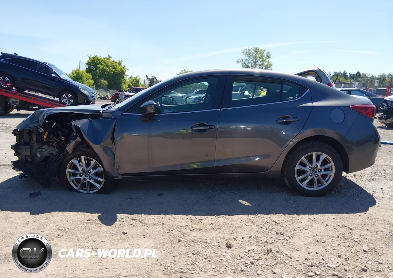 2018 Mazda Mazda3 Sport VIN:3MZBN1U73JM230263 - 14