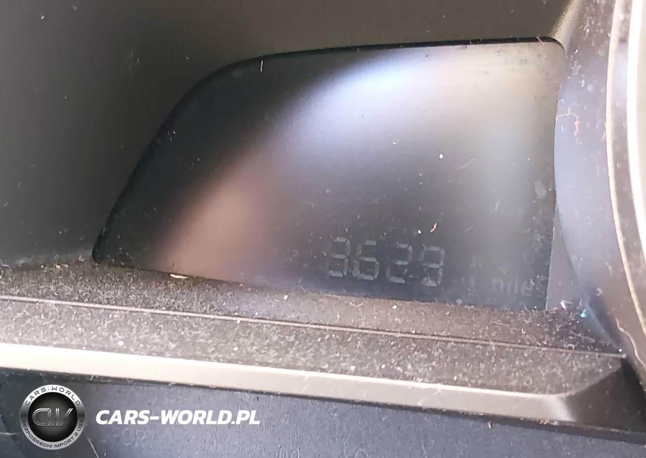 2018 Mazda Mazda3 Sport VIN:3MZBN1U73JM230263 - 15