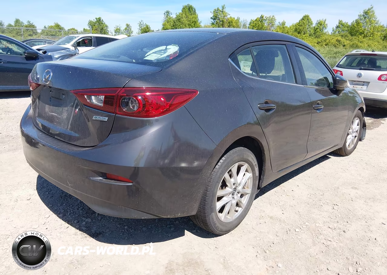 2018 Mazda Mazda3 Sport VIN:3MZBN1U73JM230263 - 4