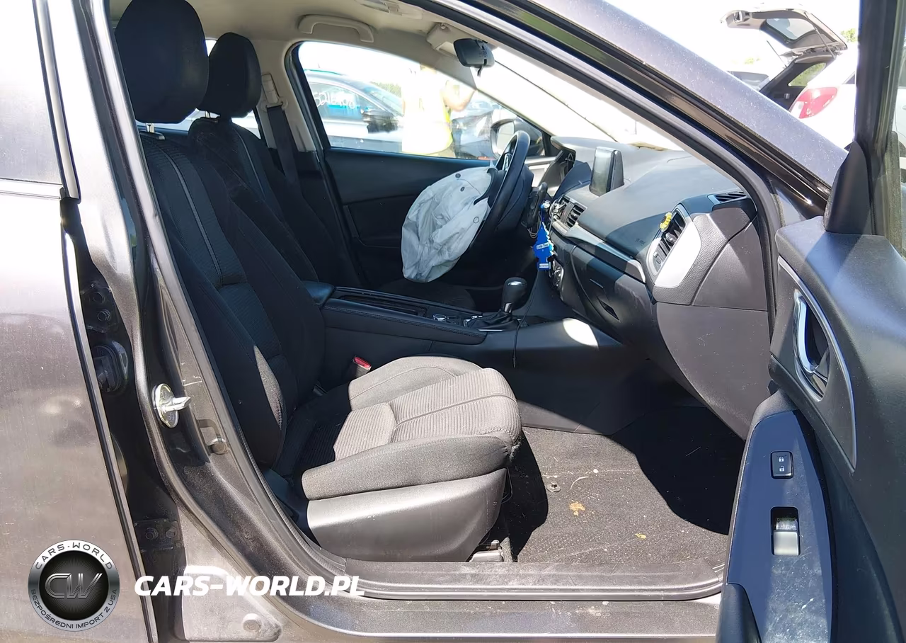 2018 Mazda Mazda3 Sport VIN:3MZBN1U73JM230263 - 5