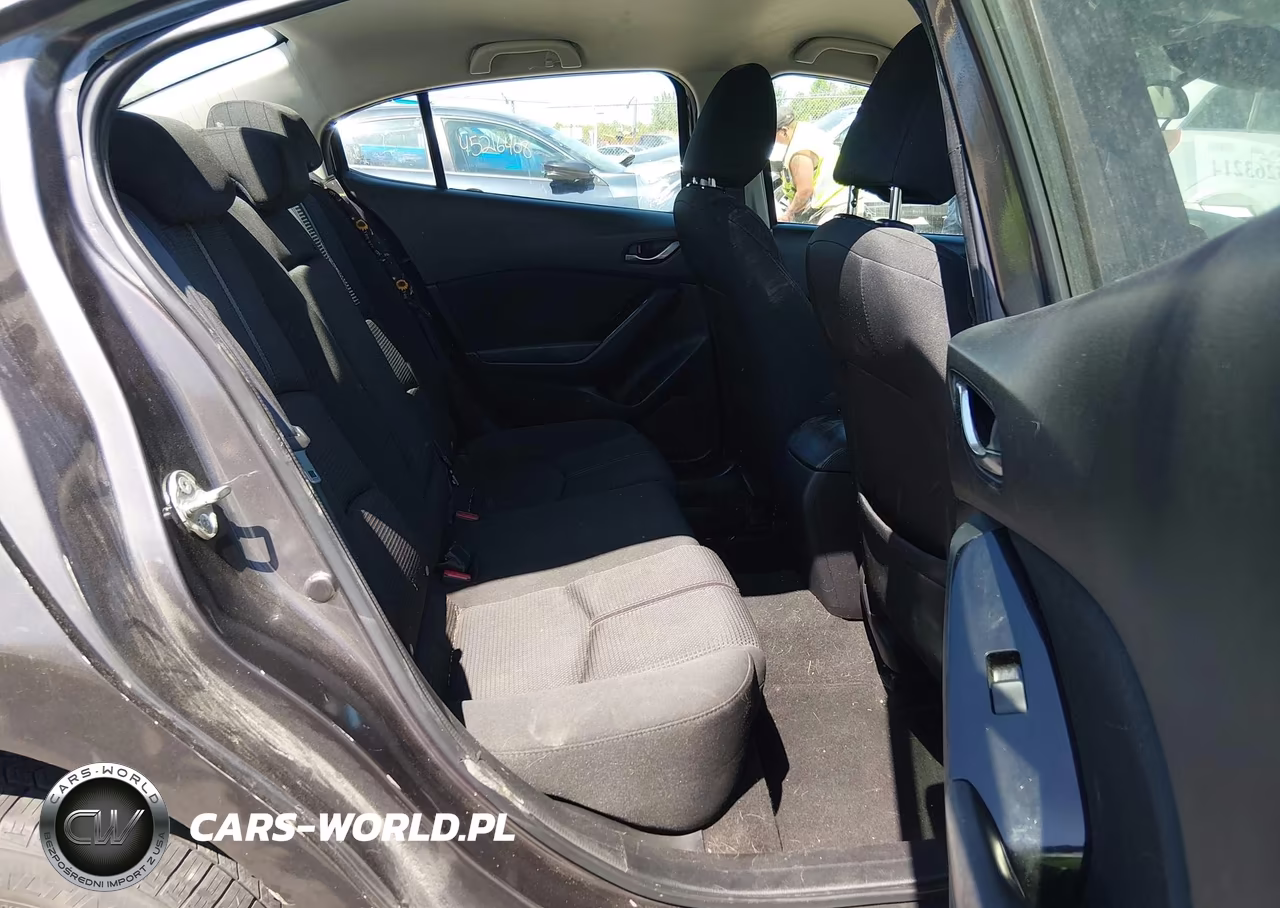 2018 Mazda Mazda3 Sport VIN:3MZBN1U73JM230263 - 8