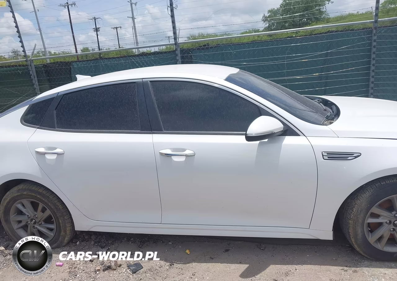 2020 Kia Optima Lx VIN:5XXGT4L33LG385589 - 16
