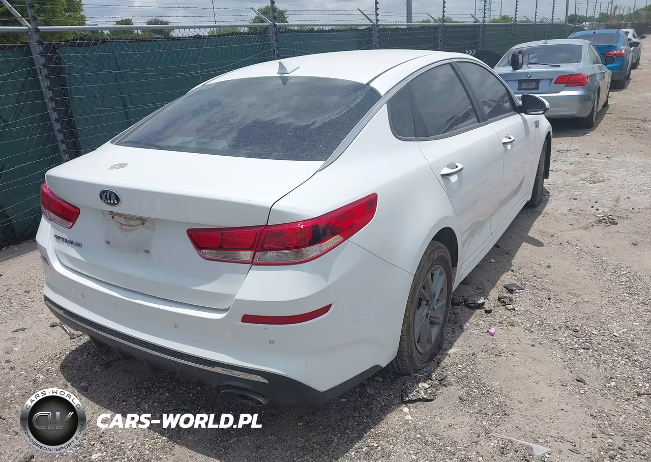 2020 Kia Optima Lx VIN:5XXGT4L33LG385589 - 4