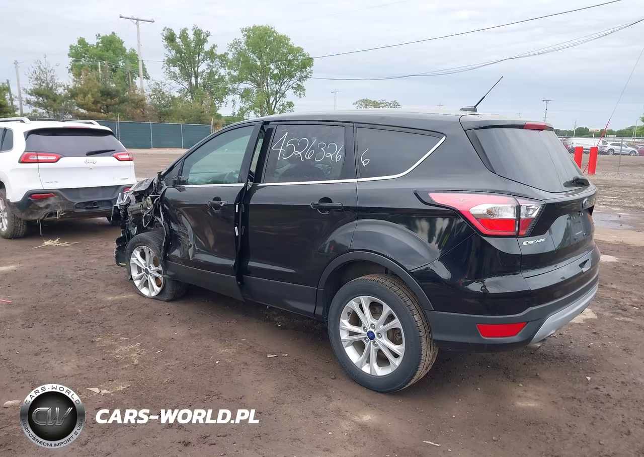 2017 Ford Escape Se VIN:1FMCU0GD6HUE71015 - 3