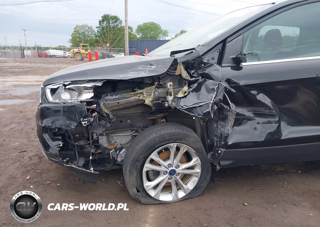 2017 Ford Escape Se VIN:1FMCU0GD6HUE71015 - 6