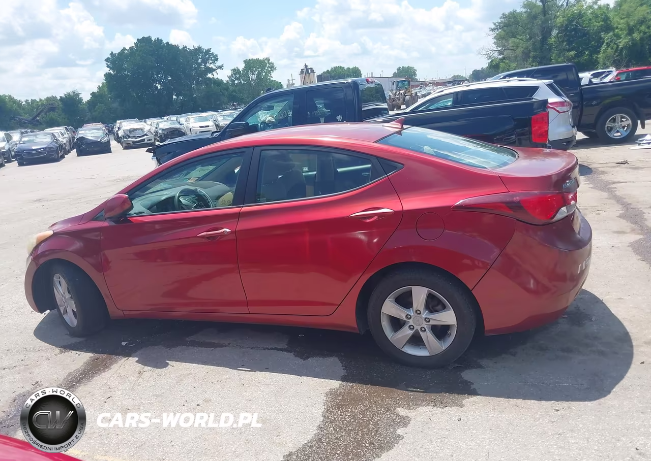 2013 Hyundai Elantra Gls VIN:5NPDH4AE2DH325236 - 14