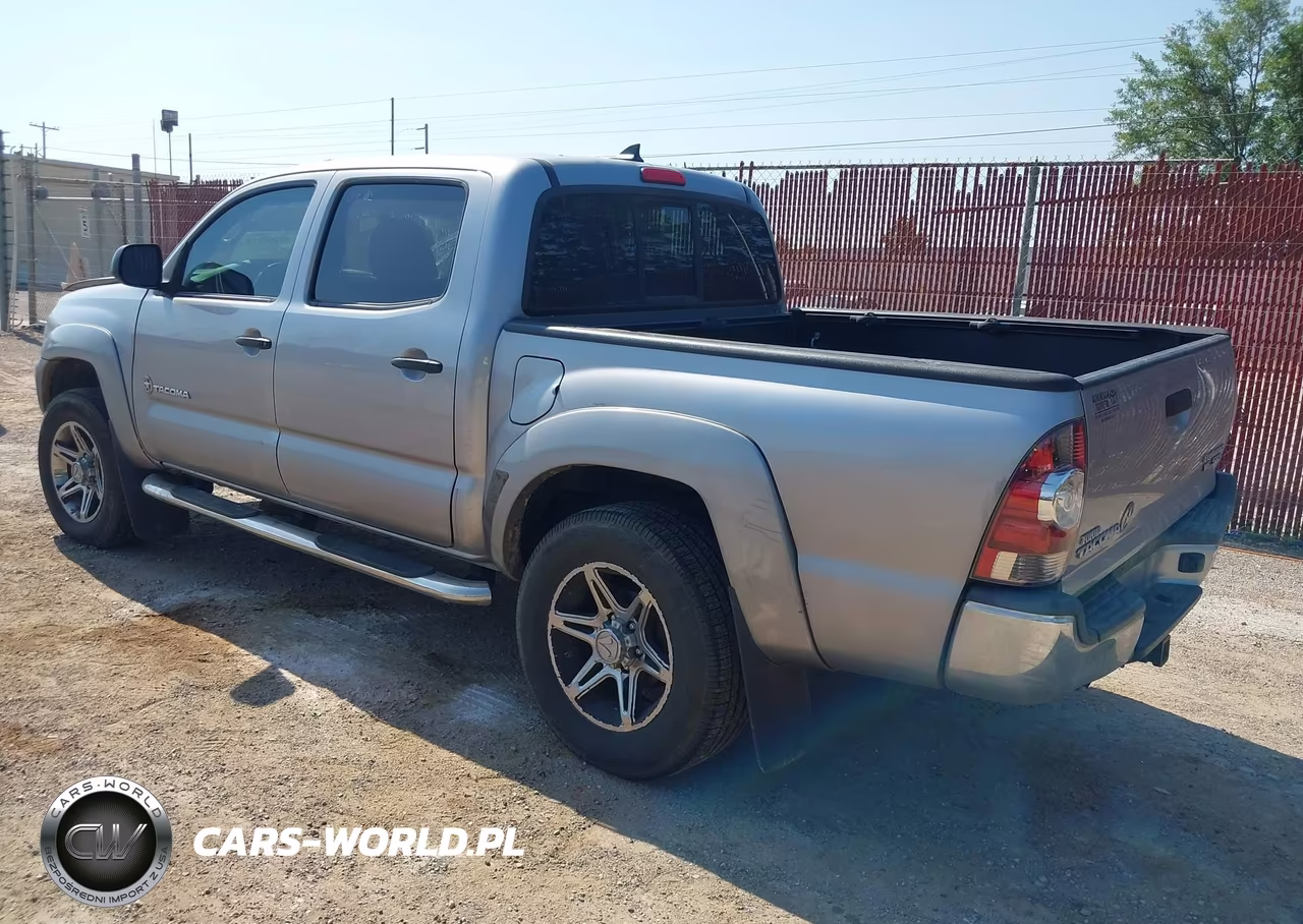 2014 Toyota Tacoma Prerunner V6 VIN:5TFJU4GN4EX059665 - 3